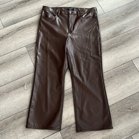 Banana Republic Factory Brown Vegan Leather Cropped Bootcut pant size 14/32 - Picture 2 of 5